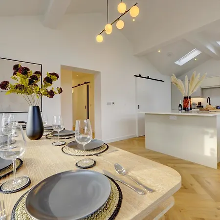 Kist Accommodates Presents - Hygge House, Parking, Ev Point Holiday home *