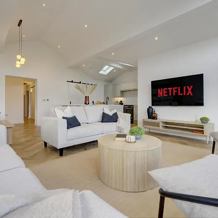 Kist Accommodates Presents - Hygge House, Parking, Ev Point Holiday home *