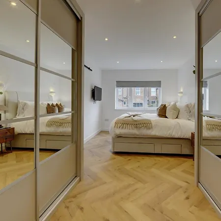 Kist Accommodates Presents - Hygge House, Parking, Ev Point *