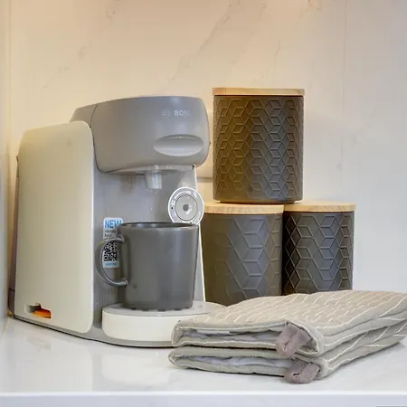 Kist Accommodates Presents - Hygge House, Parking, Ev Point