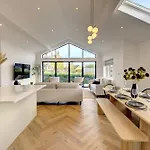 Kist Accommodates Presents - Hygge House, Parking, Ev Point Hébergement de vacances