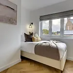 Kist Accommodates Presents - Hygge House, Parking, Ev Point *